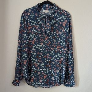 NWT LOFT Floral Tie Neck Blouse in Blue Size L